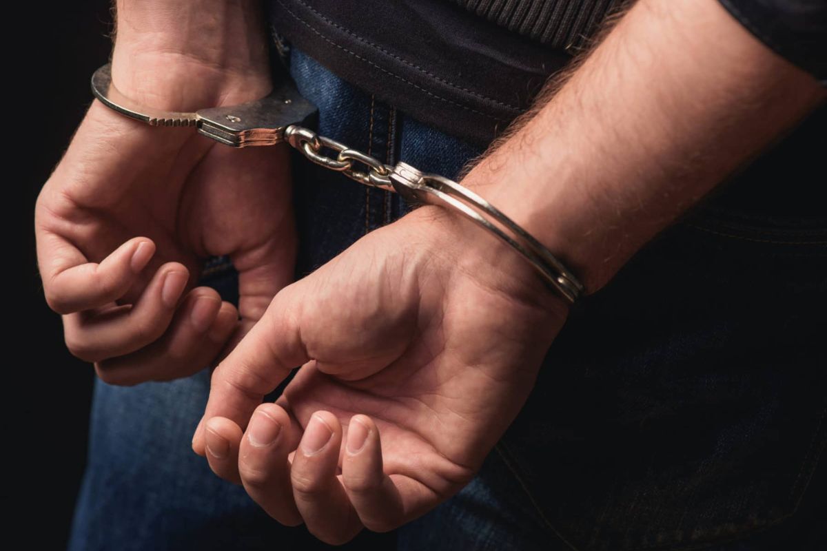 What is the difference between summary and indictable offences? 2 What is the difference between summary and indictable offences? 2