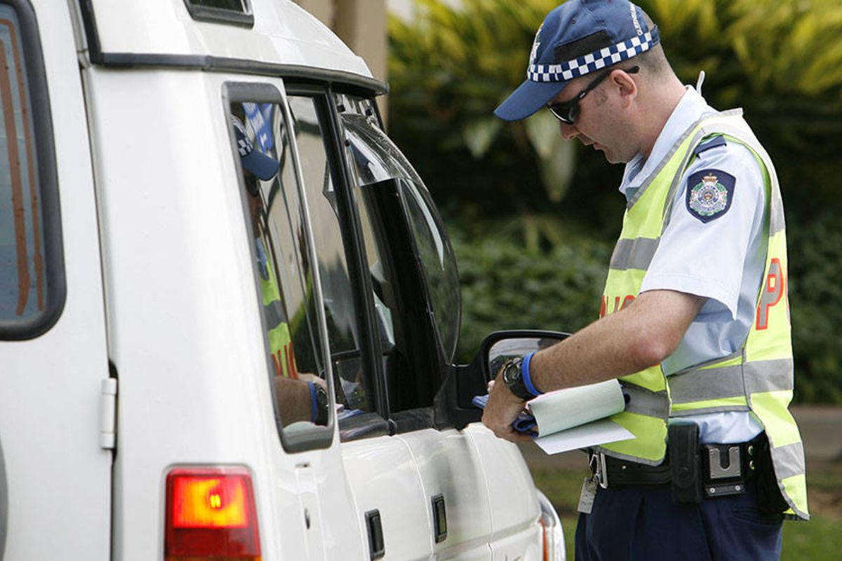 What is the difference between summary and indictable offences? 1 What is the difference between summary and indictable offences? 1